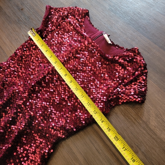 Zara Girl Sequin Burgundy Red Velvet Cap Short Sleeve Dress Size 10 - Picture 6 of 10